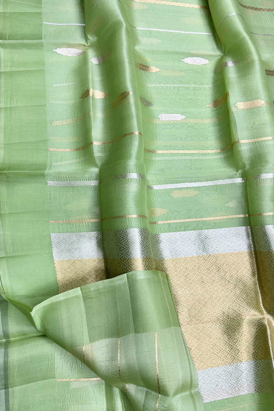 Elegant Green Banarasi Handloom Silk Saree - Luxurion World