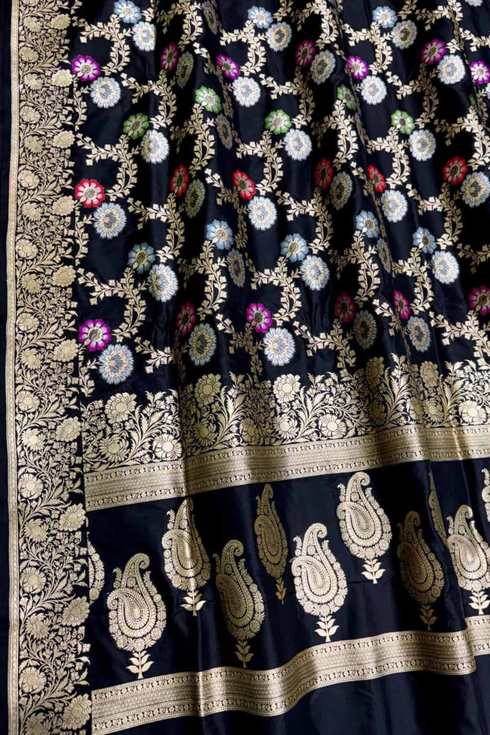 Exquisite Black Handloom Banarasi Meenakari Pure Katan Silk Saree - Luxurion World