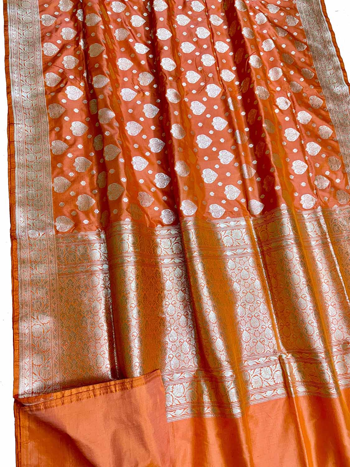 Exquisite Orange Handloom Banarasi Pure Katan Silk Saree - Luxurion World