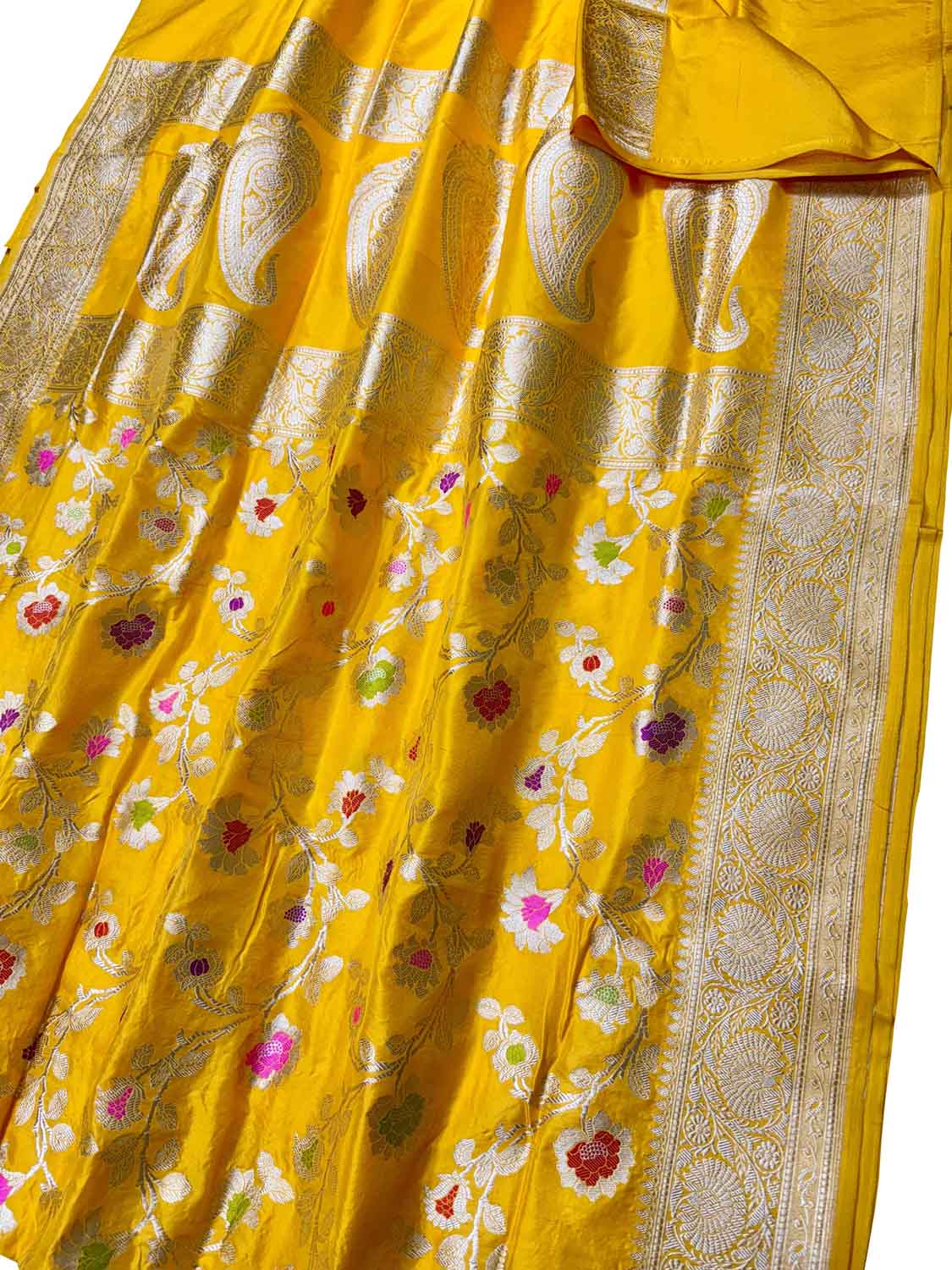 Exquisite Yellow Banarasi Silk Meenakari Saree - Luxurion World
