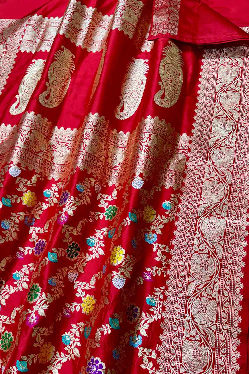 Elegant Red Banarasi Silk Meenakari Saree - Luxurion World