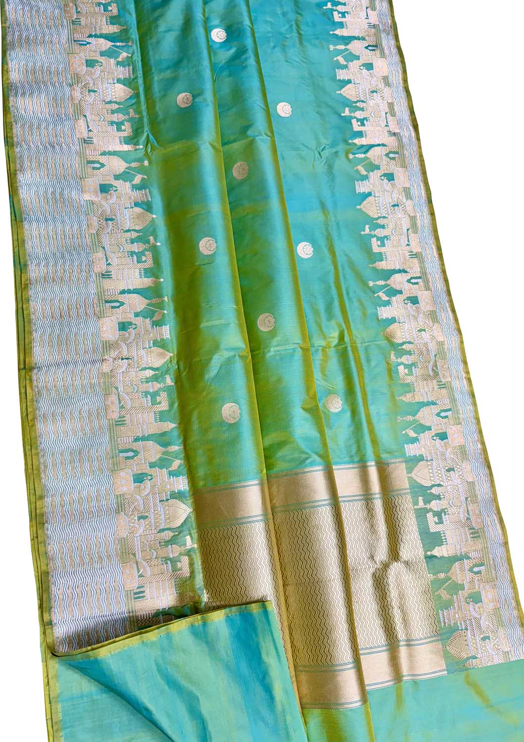 Exquisite Green Shot Banarasi Handloom Pure Katan Silk Ghat Design Saree - Luxurion World