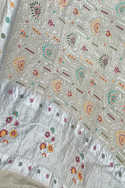 Exquisite Dyeable Banarasi Handloom Pure Tussar Georgette Meenakari Saree - Luxurion World