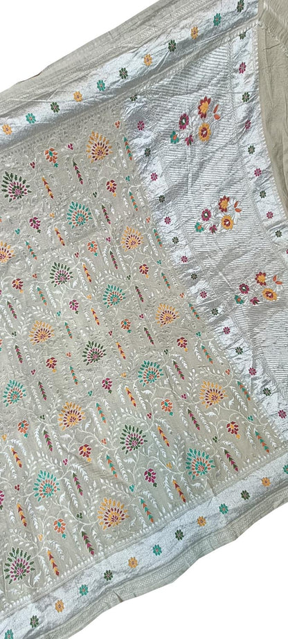 Exquisite Dyeable Banarasi Handloom Pure Tussar Georgette Meenakari Saree - Luxurion World