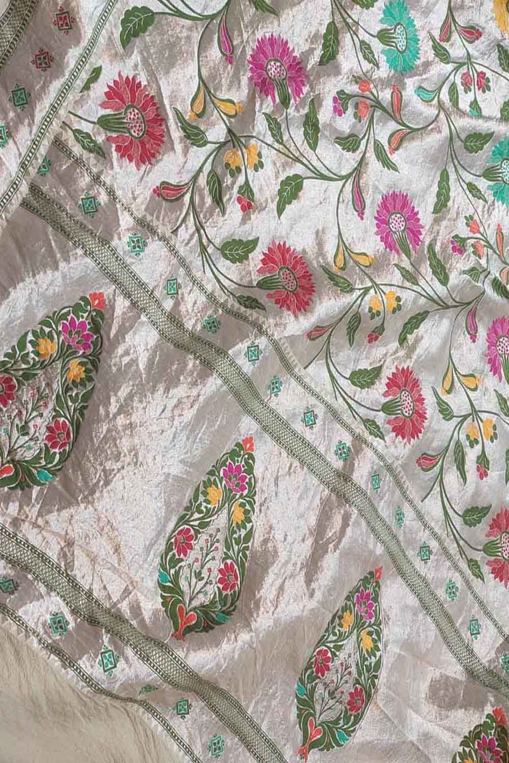 Exquisite Dyeable Banarasi Handloom Pure Tussar Georgette Meenakari Saree - Luxurion World