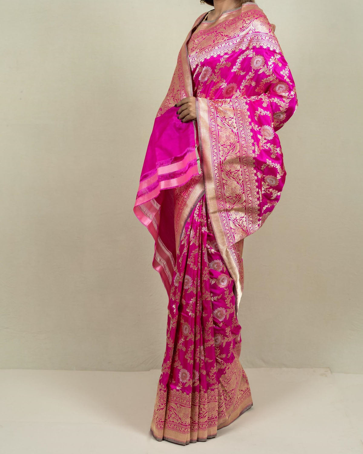 Elegant Pink Banarasi Handloom Meenakari Pure Katan Silk Jangla Kadwa Weaved Saree - Luxurion World