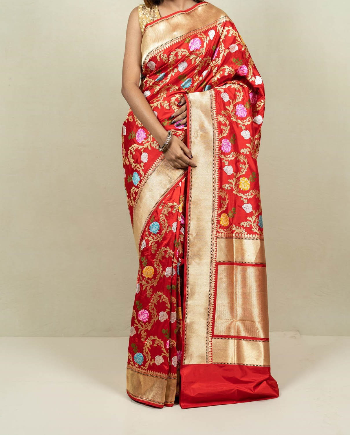 Elegant Red Banarasi Handloom Meenakari Pure Katan Silk Jangla Kadwa Weaved Saree - Luxurion World