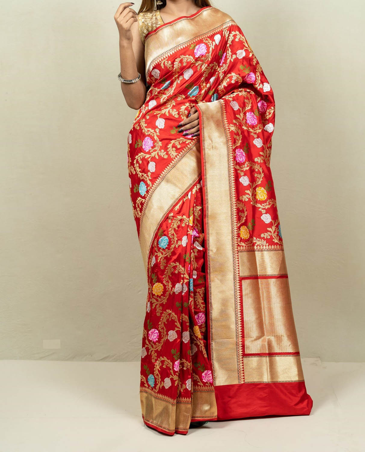 Elegant Red Banarasi Handloom Meenakari Pure Katan Silk Jangla Kadwa Weaved Saree - Luxurion World
