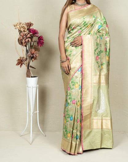 Exquisite Green Banarasi Handloom Meenakari Pure Katan Silk Jangla Kadwa Weaved Saree - Luxurion World