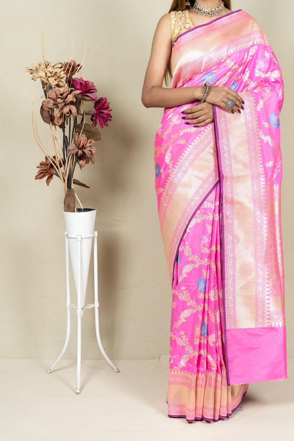 Elegant Pink Banarasi Handloom Meenakari Pure Katan Silk Jangla Kadwa Weaved Saree - Luxurion World