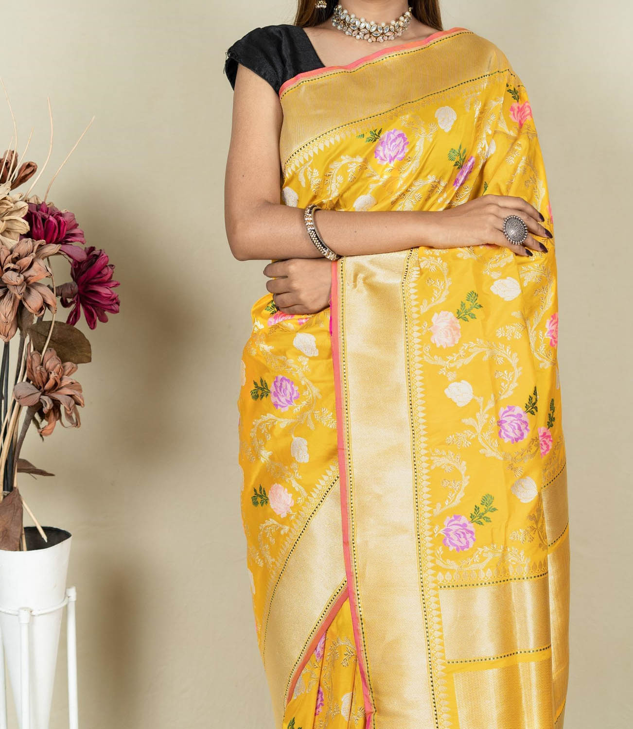 Yellow Banarasi Handloom Meenakari Pure Katan Silk Jangla Kadwa Weaved Saree - Luxurion World