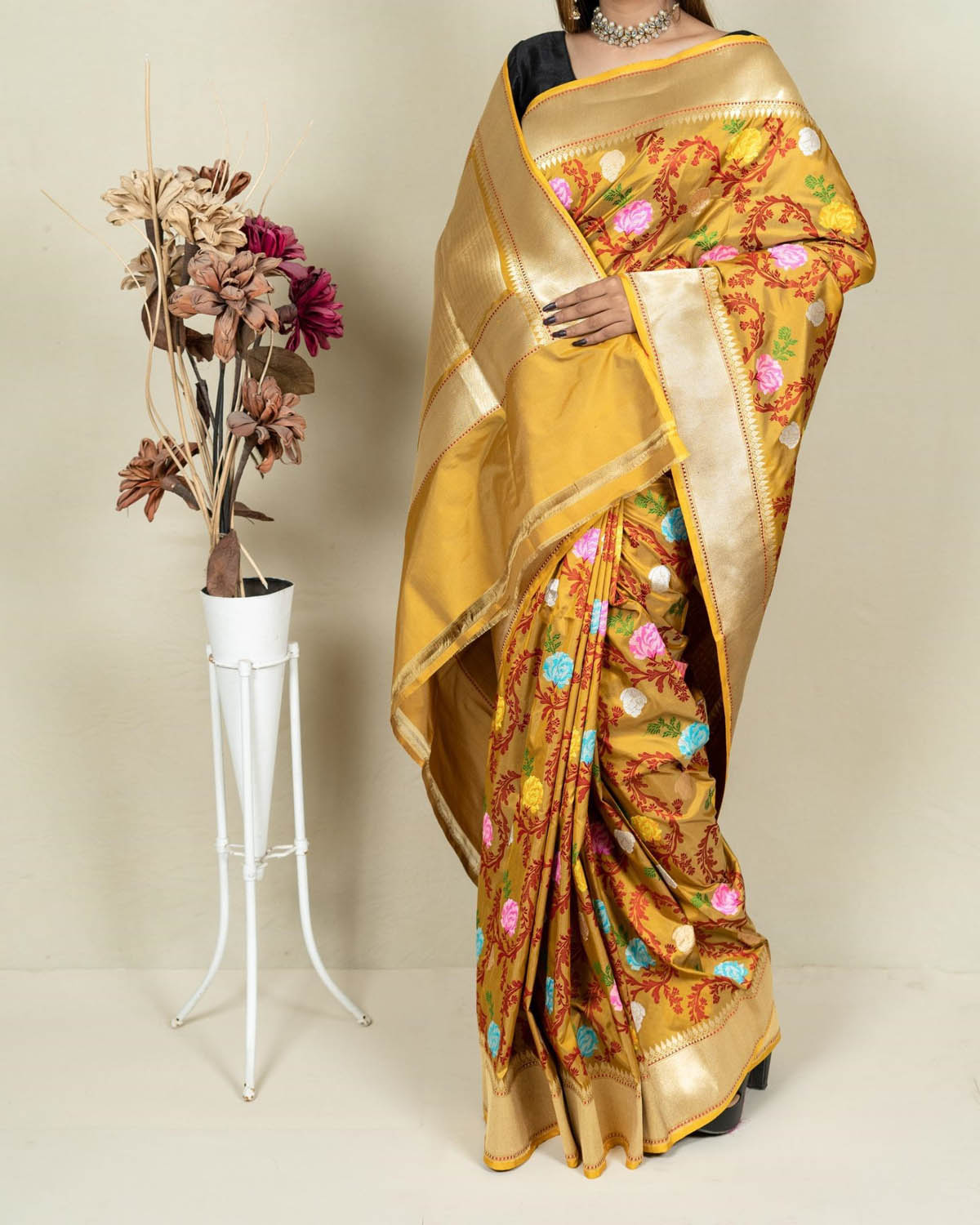 Yellow Banarasi Handloom Meenakari Pure Katan Silk Jangla Kadwa Weaved Saree - Luxurion World