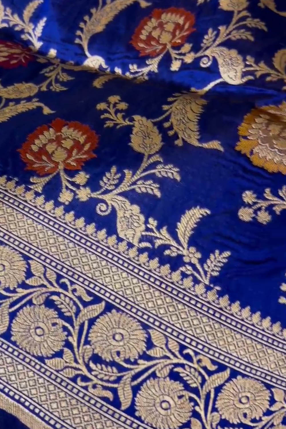 Elegant Blue Banarasi Handloom Meenakari Pure Katan Silk Weaved Jaal Work Saree - Luxurion World