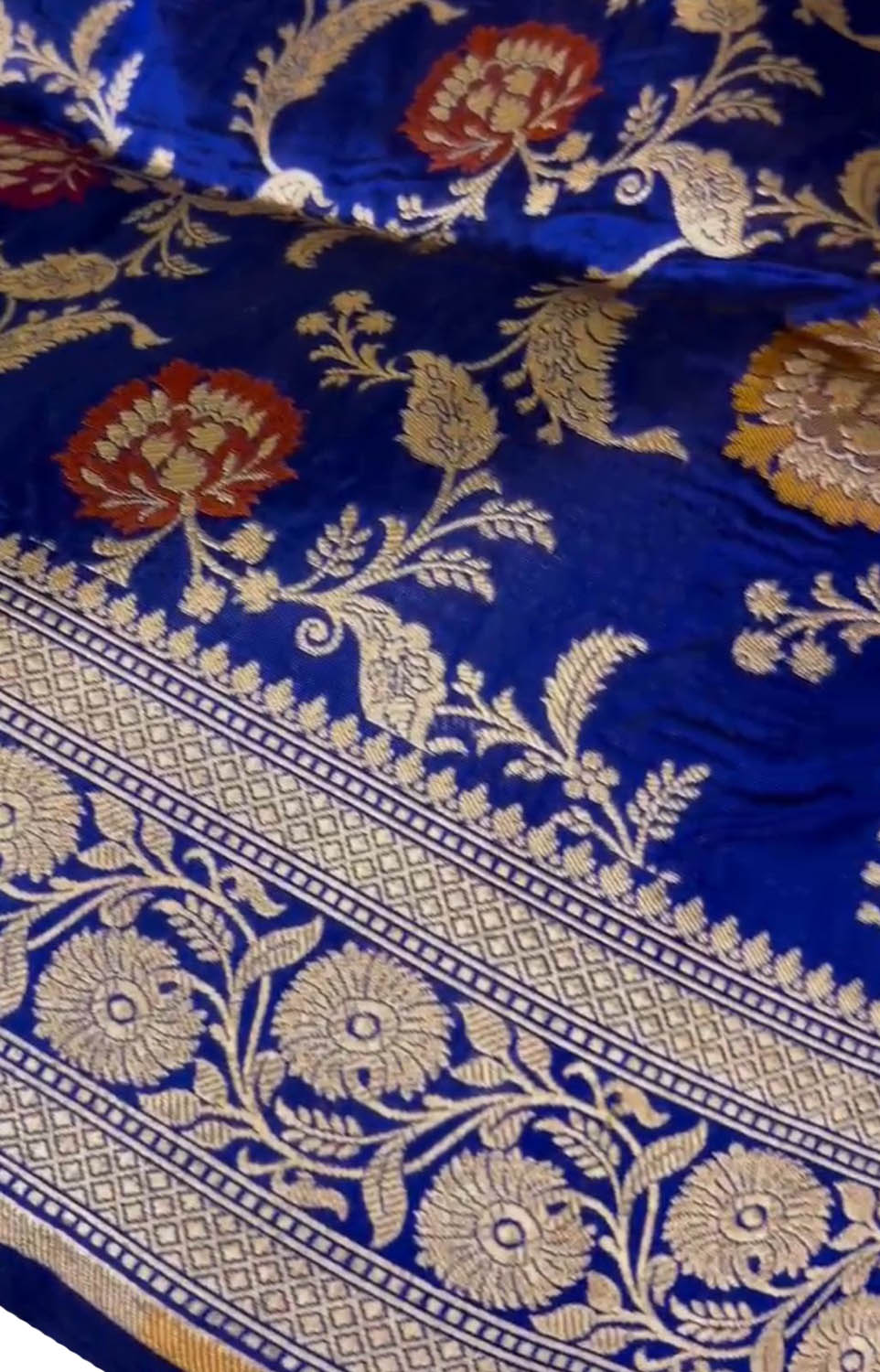 Elegant Blue Banarasi Handloom Meenakari Pure Katan Silk Weaved Jaal Work Saree - Luxurion World