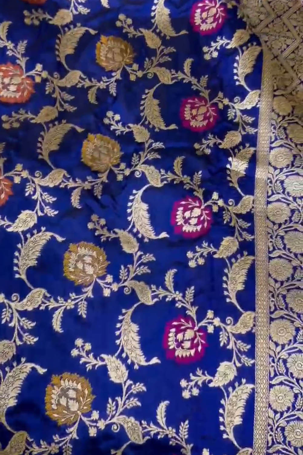 Elegant Blue Banarasi Handloom Meenakari Pure Katan Silk Weaved Jaal Work Saree - Luxurion World