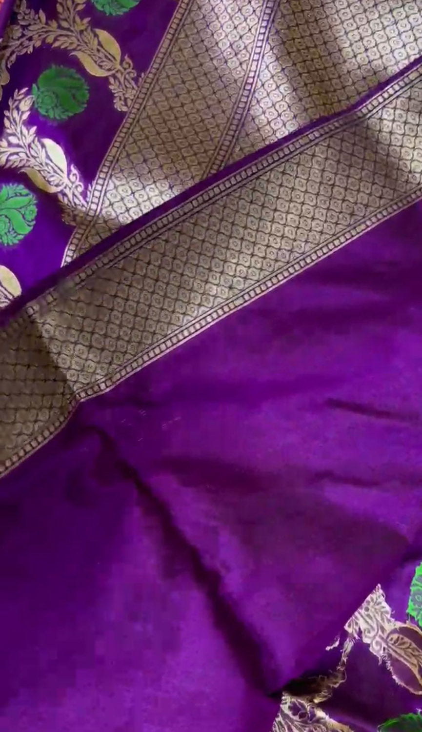 Elegant Purple Banarasi Handloom Meenakari Pure Katan Silk Weaved Jaal Work Saree - Luxurion World