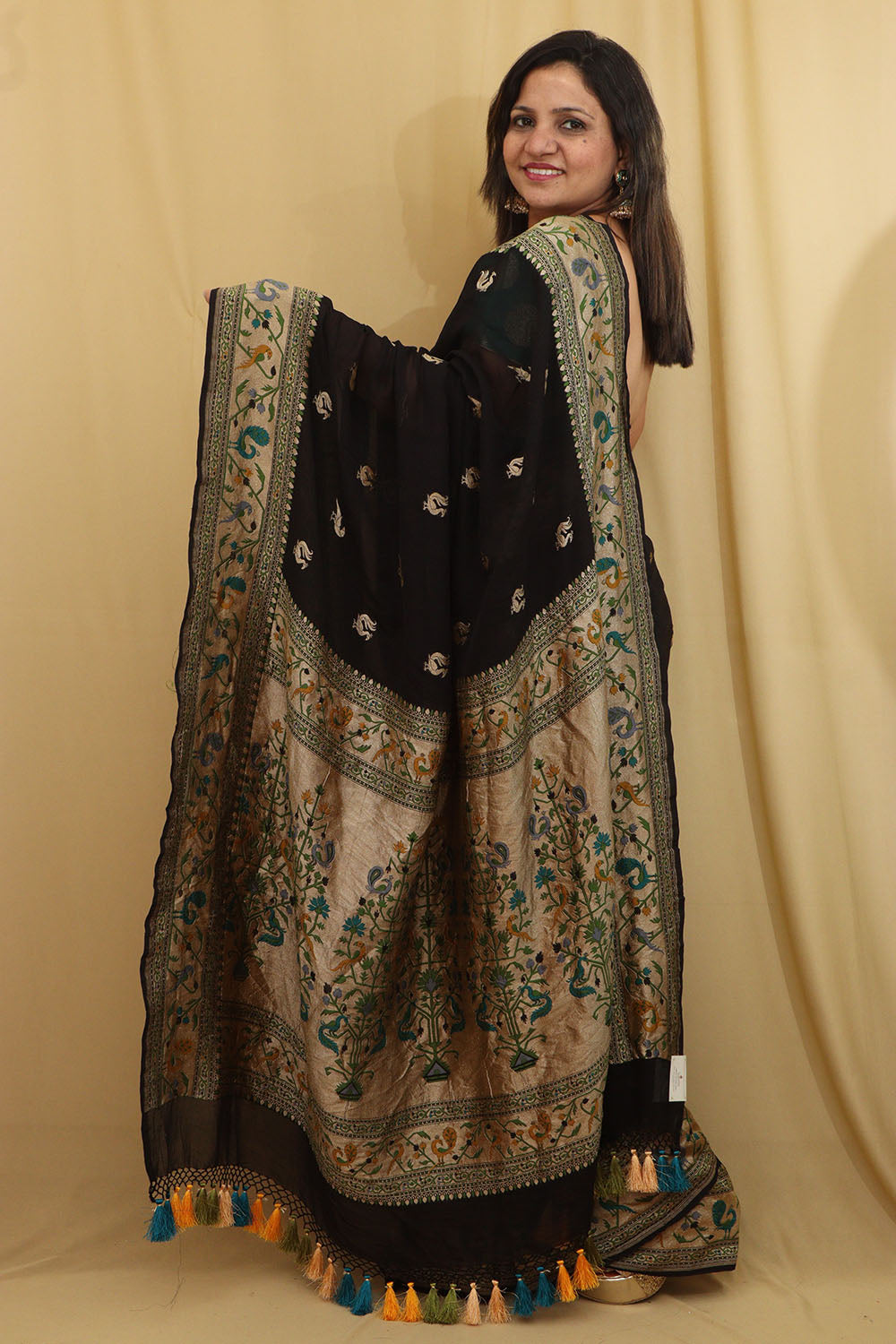 Exquisite Black Banarasi Georgette Saree with Paithani Border - Luxurion World