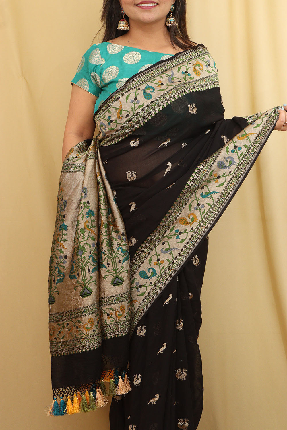 Exquisite Black Banarasi Georgette Saree with Paithani Border - Luxurion World