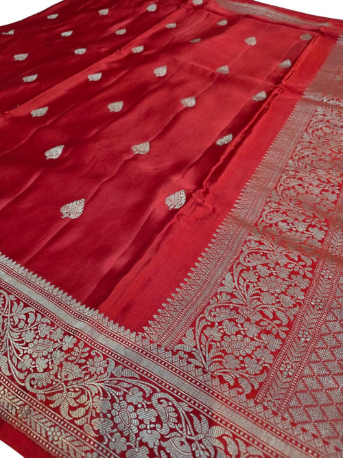 Red Handloom Banarasi Pure Mashru Silk Saree - Luxurion World