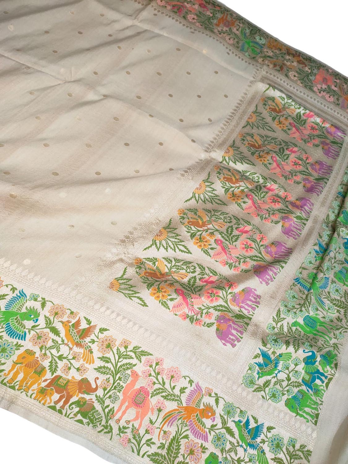 Dazzling Dyeable Handloom Banarasi Tussar Silk Meenakari Saree - Luxurion World