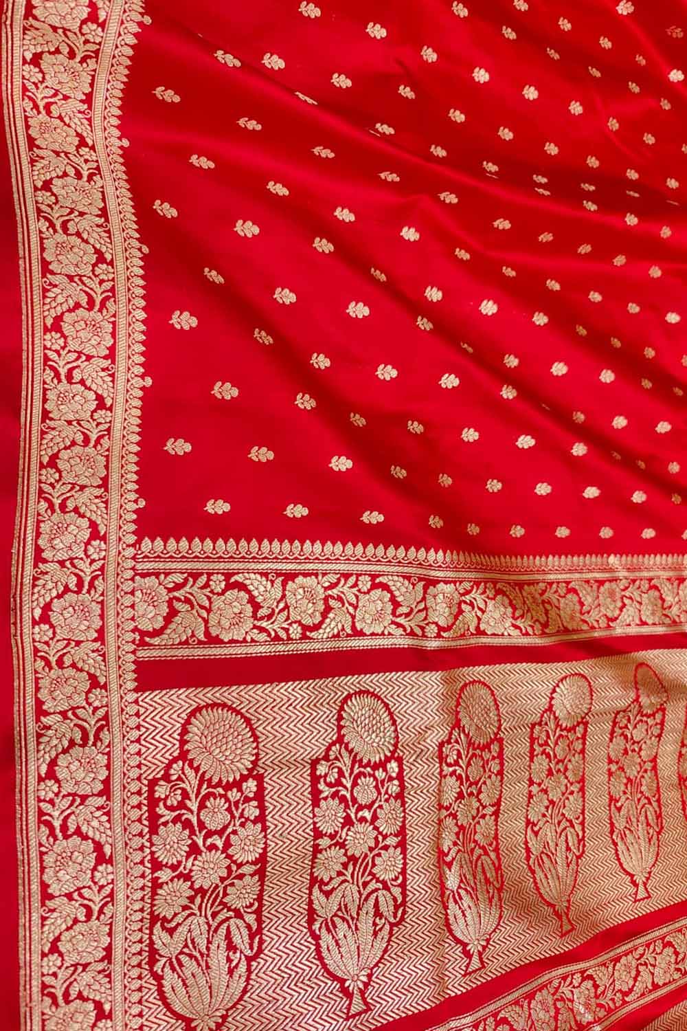 Red Banarasi Handloom Pure Satin Silk Booti Design Saree - Luxurion World