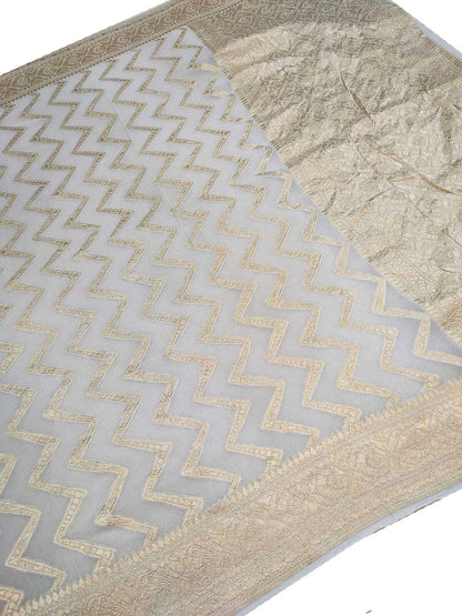 Stunning Dyeable Handloom Banarasi Pure Georgette Saree - Luxurion World