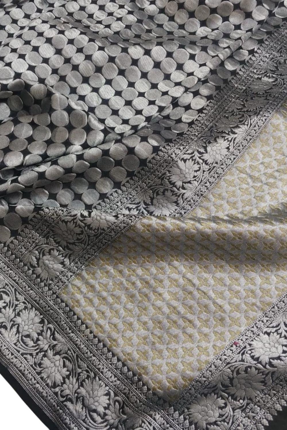 Black Handloom Banarasi Pure Georgette Flower Design Border Saree - Luxurion World