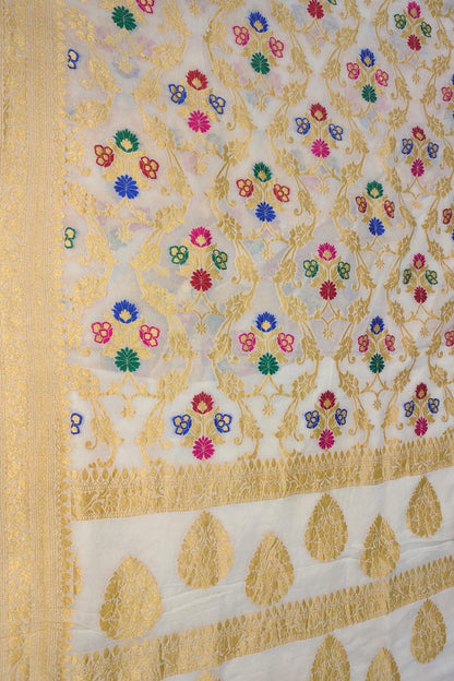 Exquisite Dyeable Banarasi Handloom Pure Georgette Silk Meenakari Jaal Saree - Luxurion World