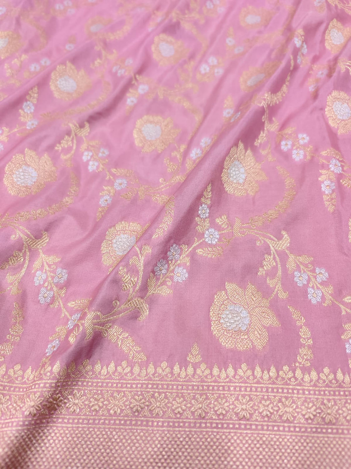 Pink Banarasi Handloom Pure Katan Silk Sona Roopa Jaal Work Saree - Luxurion World