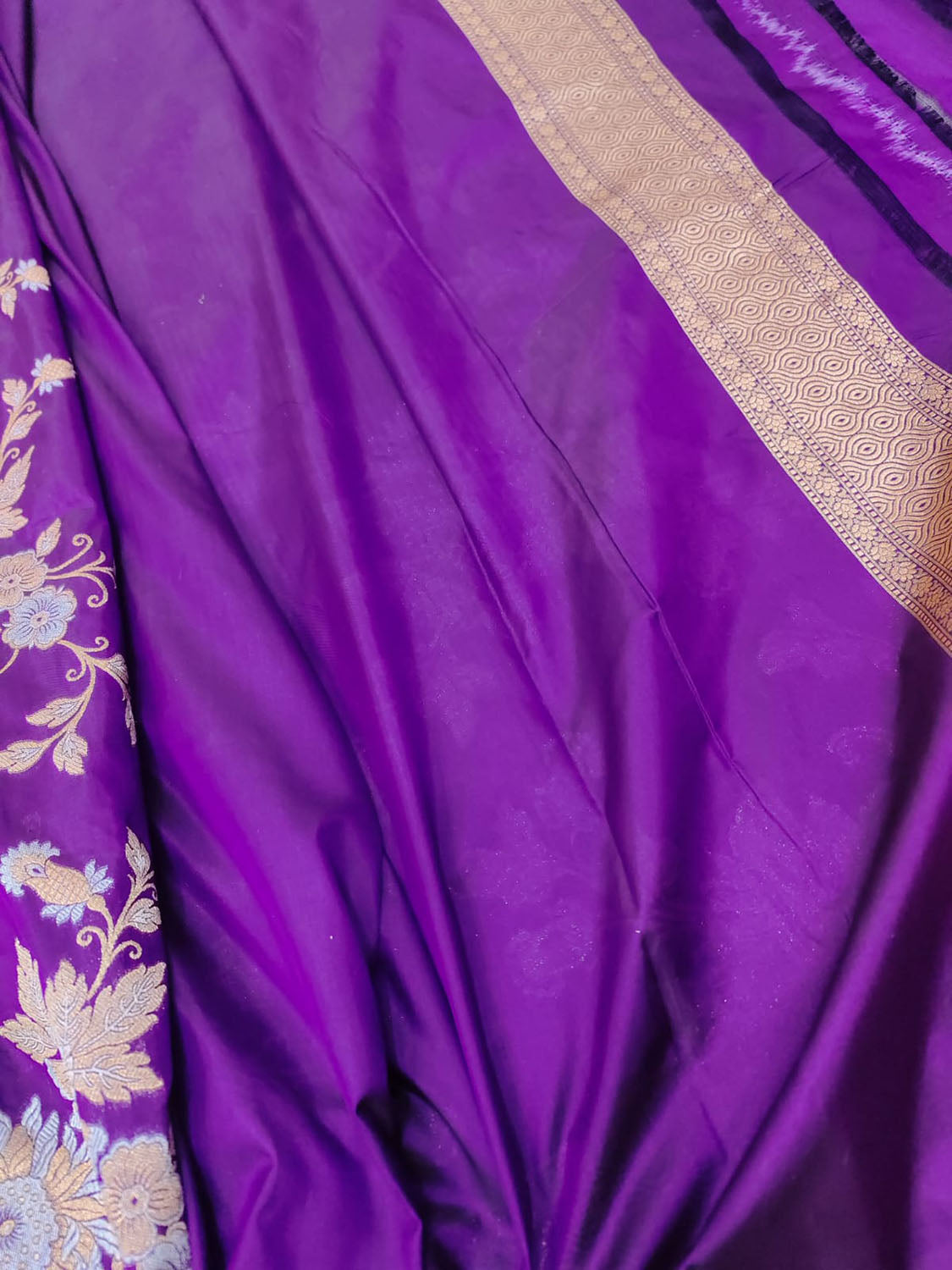 Purple Banarasi Handloom Pure Katan Silk Sona Roopa Jaal Work Saree - Luxurion World