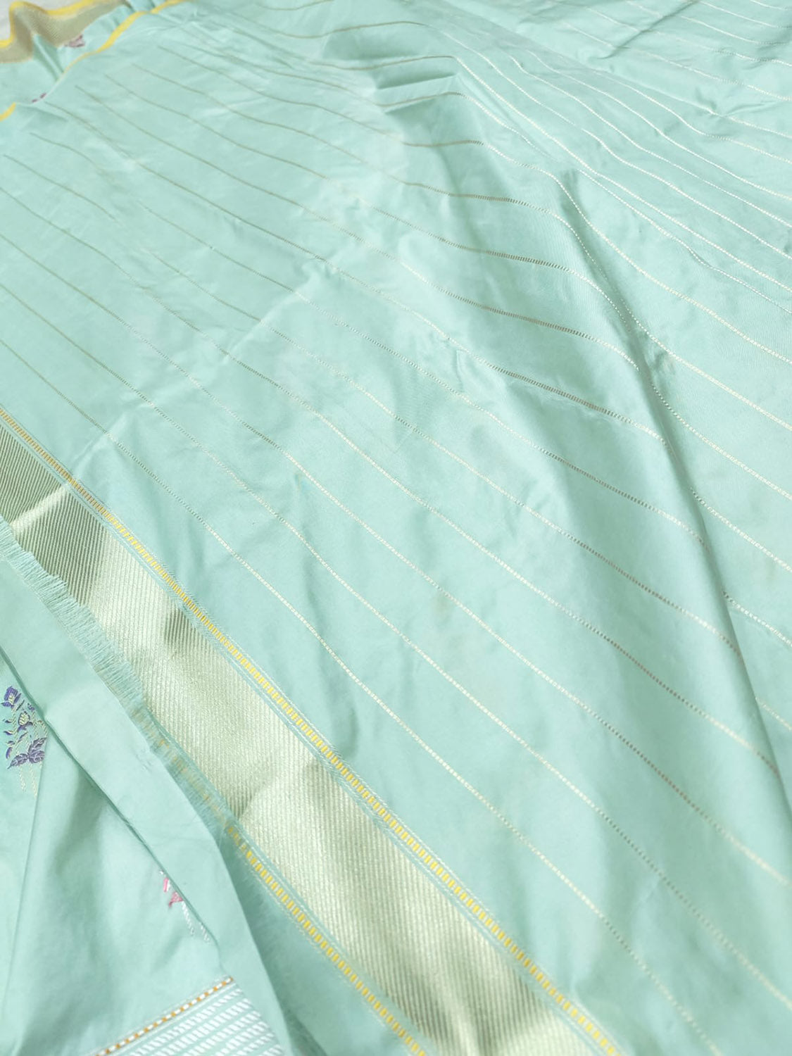 Blue Banarasi Handloom Pure Katan Silk Meenakari Flower Design Saree - Luxurion World