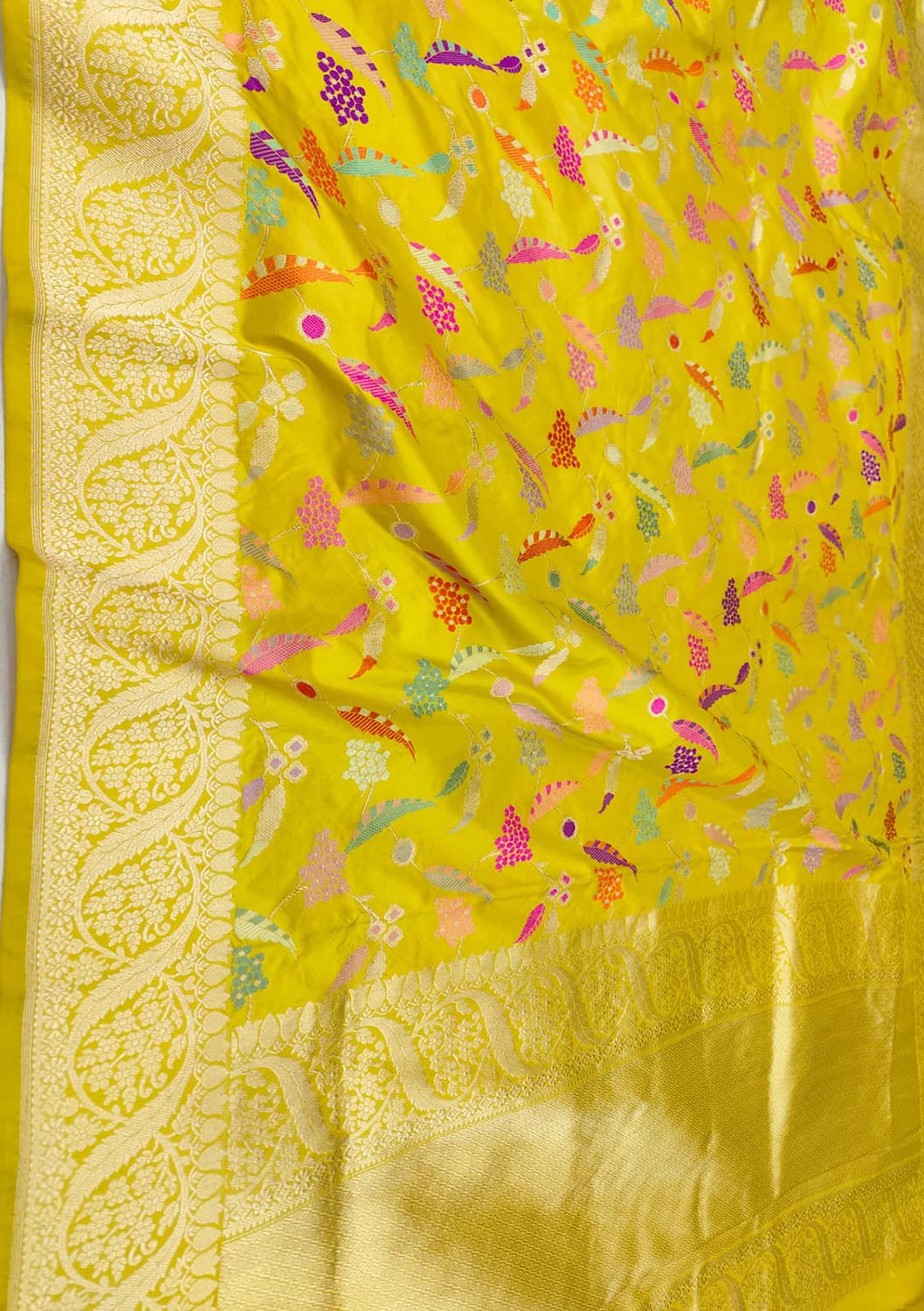 Yellow Banarasi Handloom Pure Katan Silk Meenakari Jangla Saree - Luxurion World