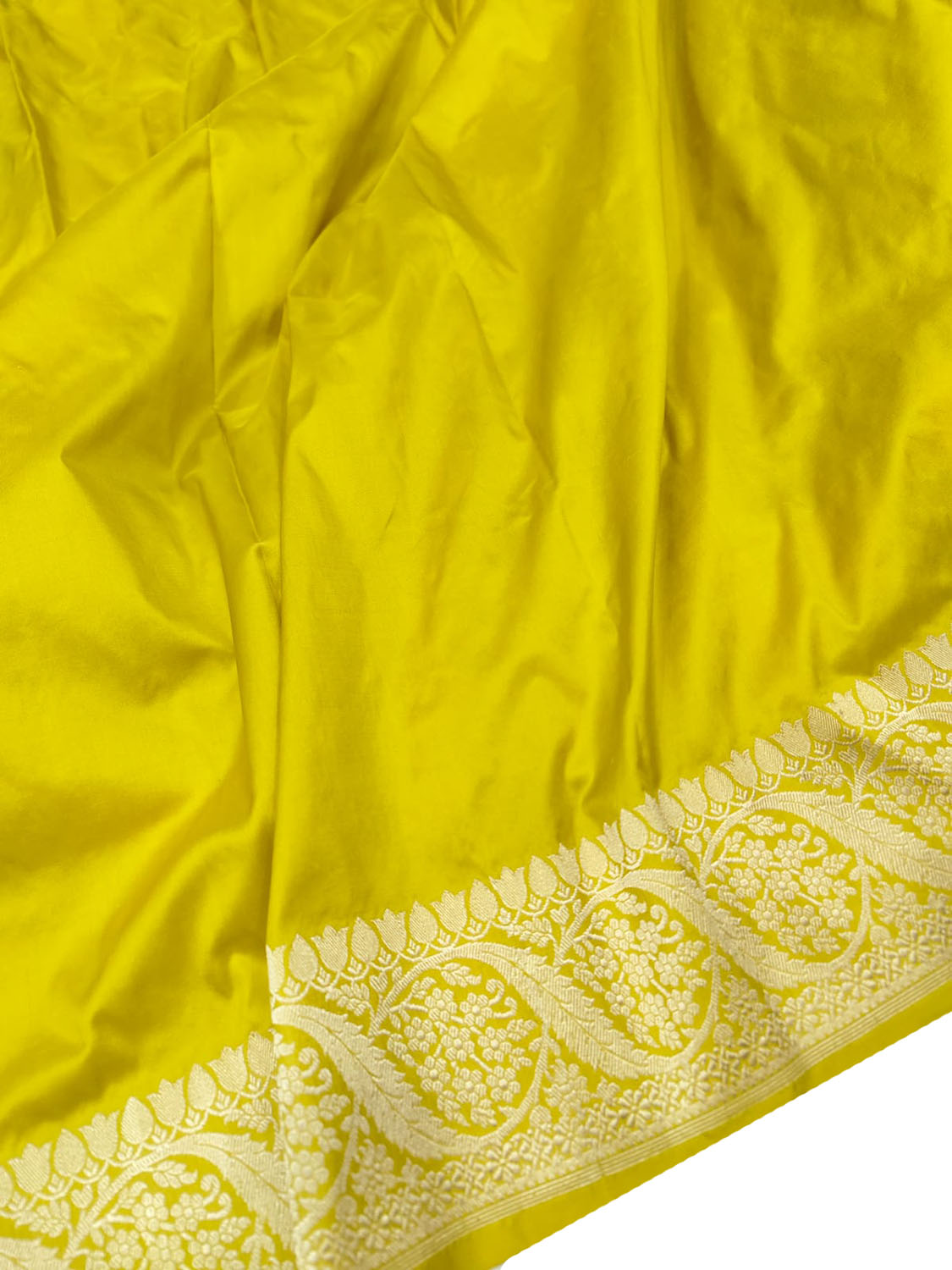Yellow Banarasi Handloom Pure Katan Silk Meenakari Jangla Saree - Luxurion World
