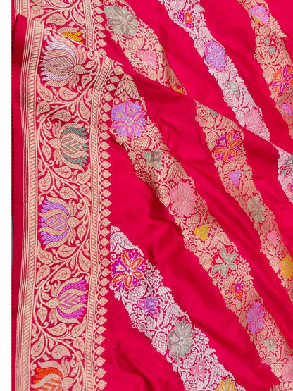 Red Banarasi Handloom Pure Katan Silk Kadwa Jangla Flower Design Meenakari Saree - Luxurion World