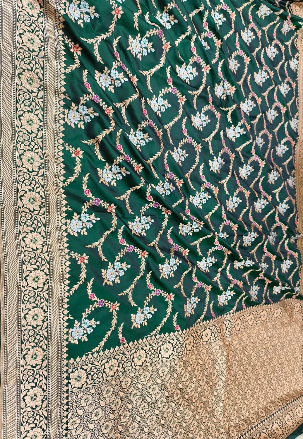 Green Banarasi Handloom Pure Mashru Silk Meenakari Saree - Luxurion World