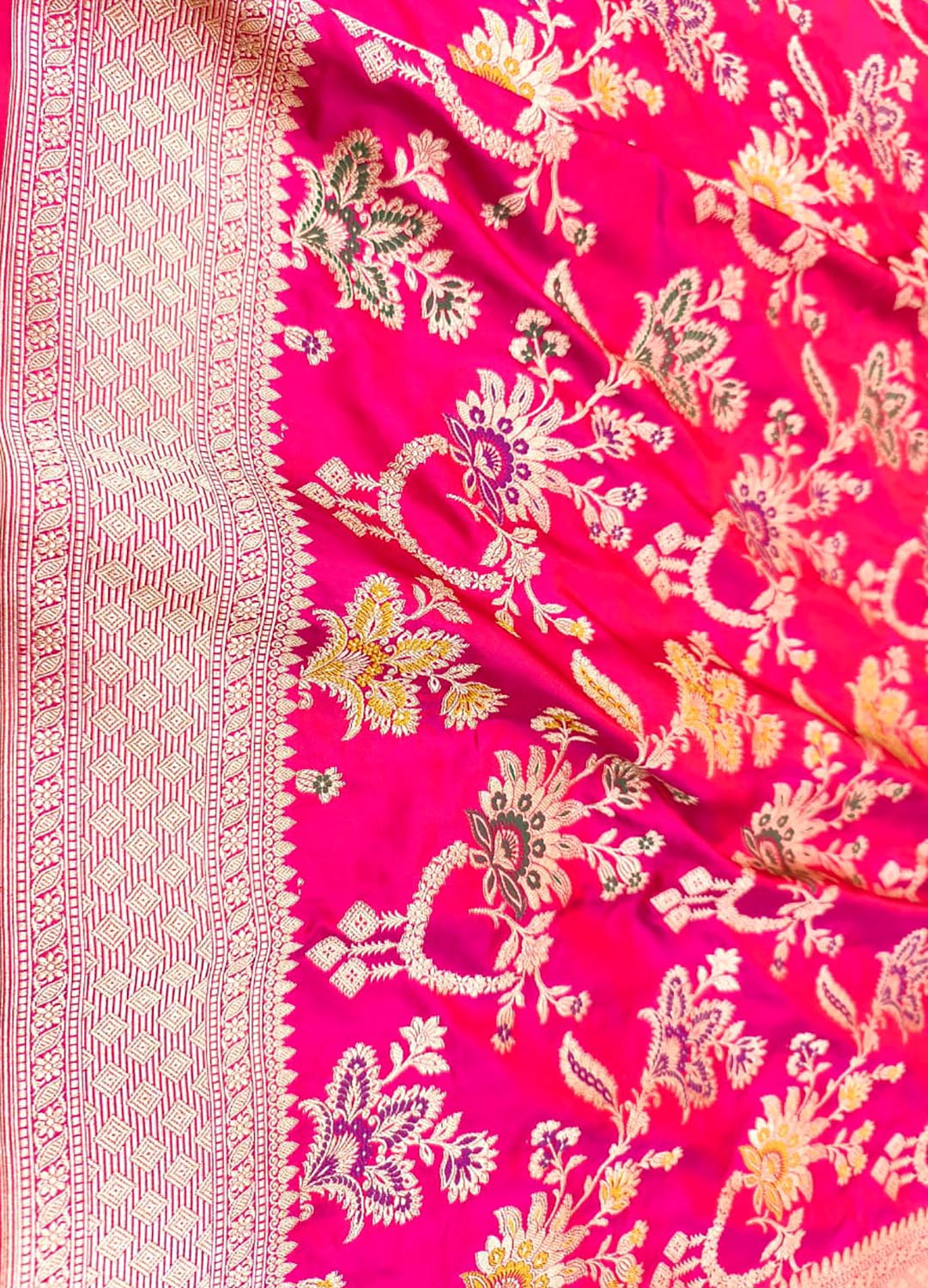 Pink Banarasi Handloom Pure Mashru Silk Meenakari Saree - Luxurion World