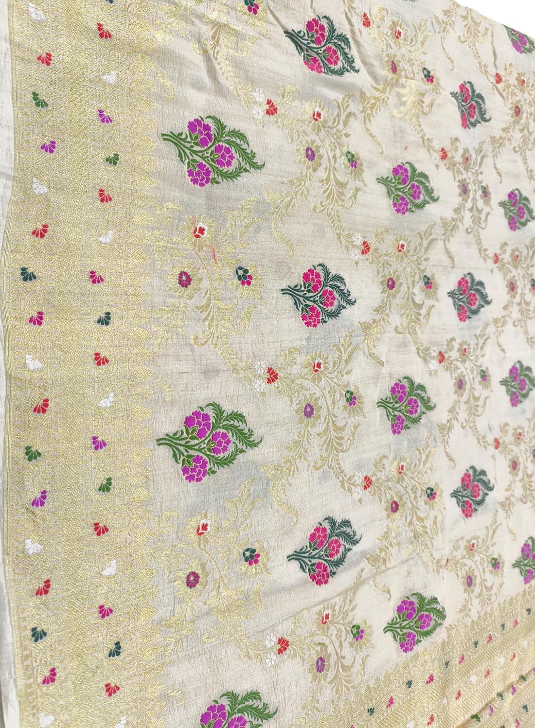 Dyeable Banarasi Handloom Pure Tussar Silk Meenakari Flower Design Saree - Luxurion World