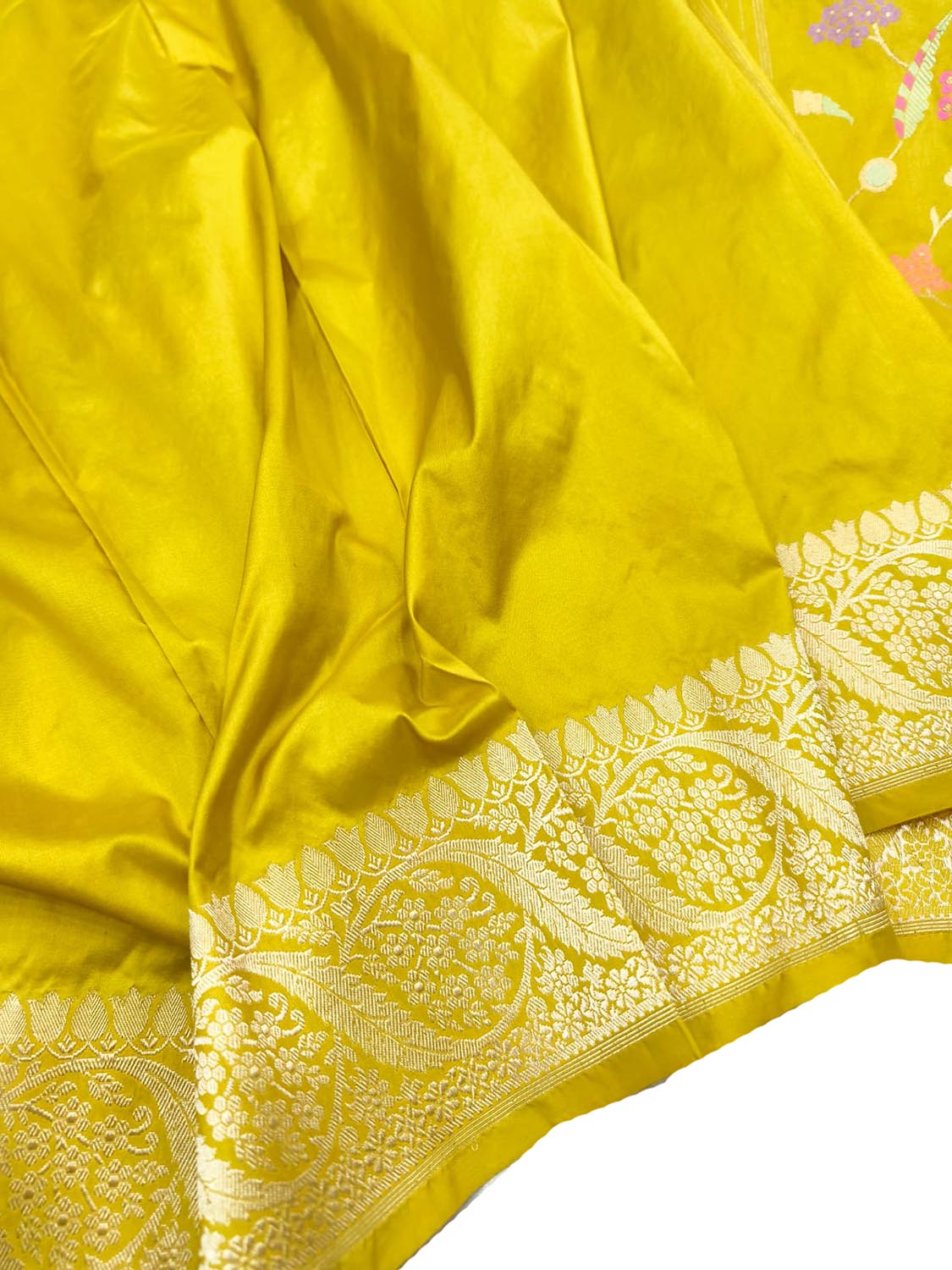 Yellow Handloom Banarasi Pure Katan Silk Meenakari Saree - Luxurion World