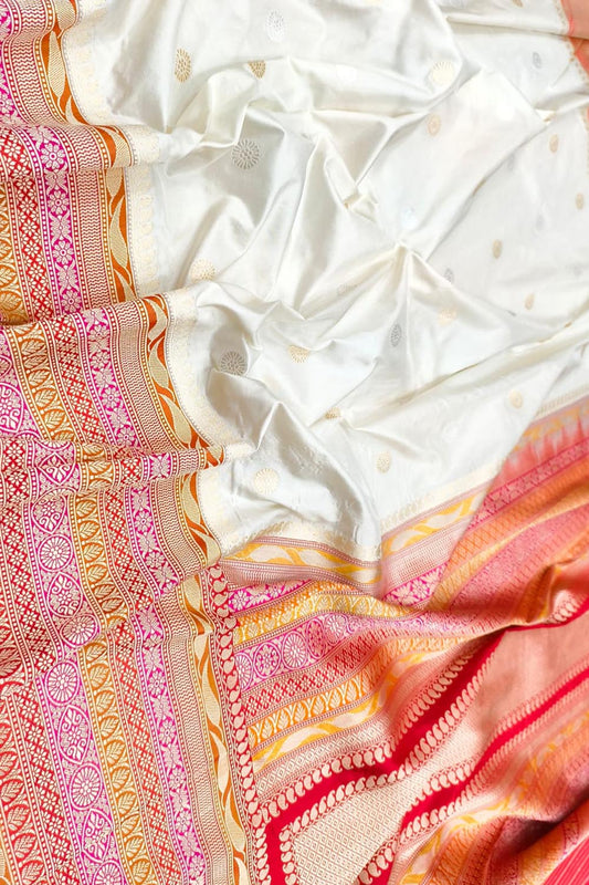 Elegant White Handloom Banarasi Pure Katan Silk Flower Design Saree - Luxurion World