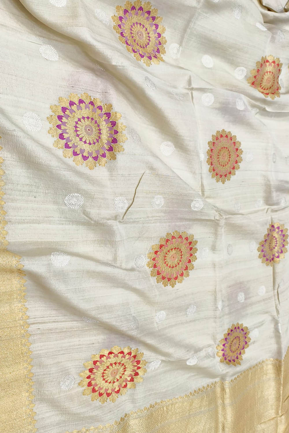 Stunning Dyeable Handloom Banarasi Tussar Silk Meenakari Saree - Luxurion World