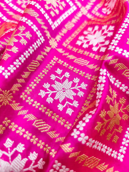 Exquisite Pink Handloom Banarasi Pure Katan Silk Kadwa Saree - Luxurion World