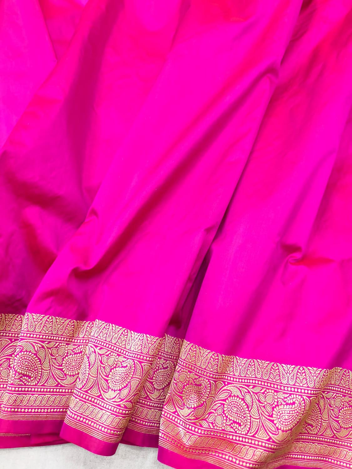 Exquisite Pink Handloom Banarasi Pure Katan Silk Kadwa Saree - Luxurion World