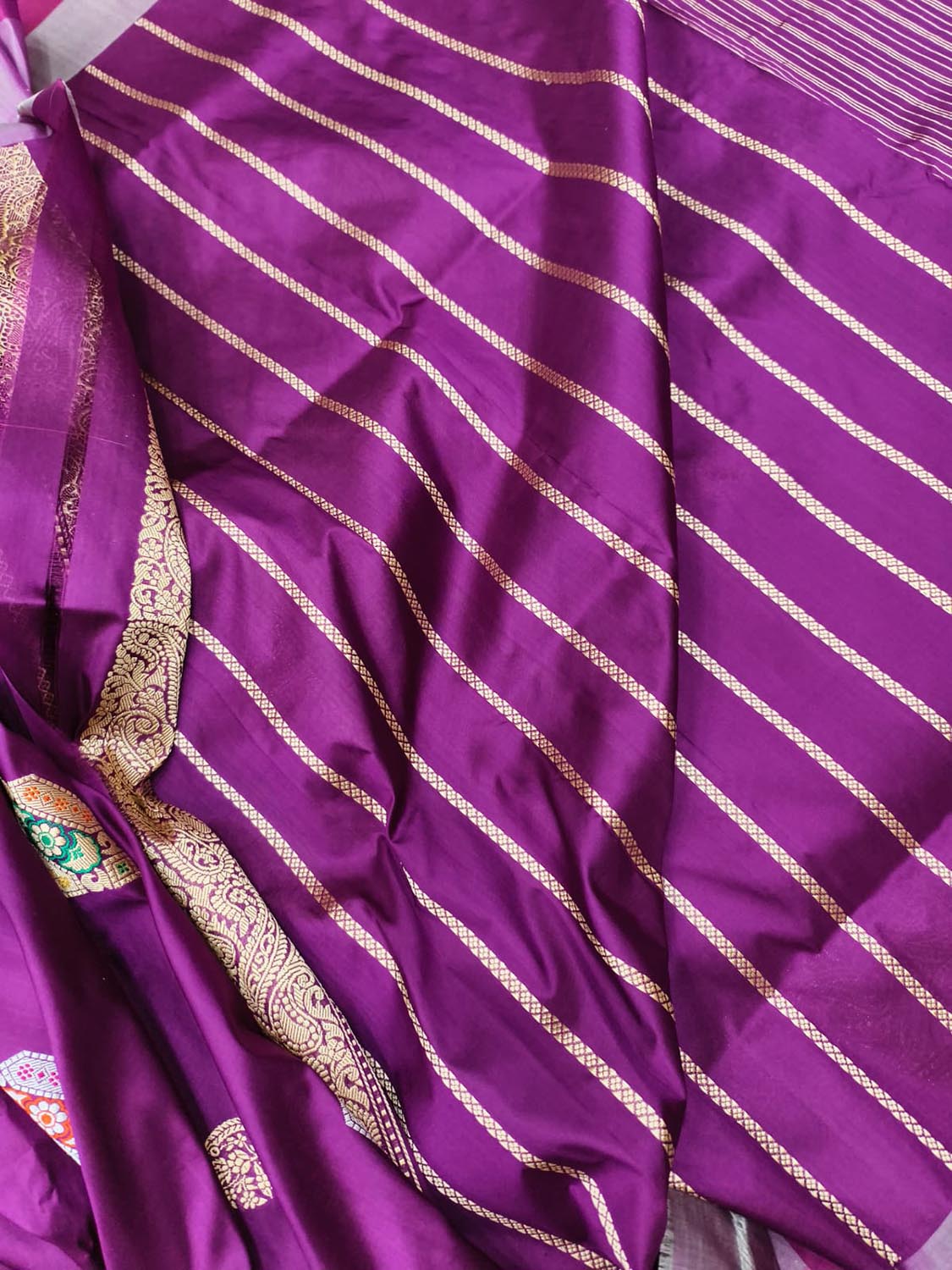 Exquisite Purple Handloom Banarasi Pure Katan Silk Meenakari Saree - Luxurion World