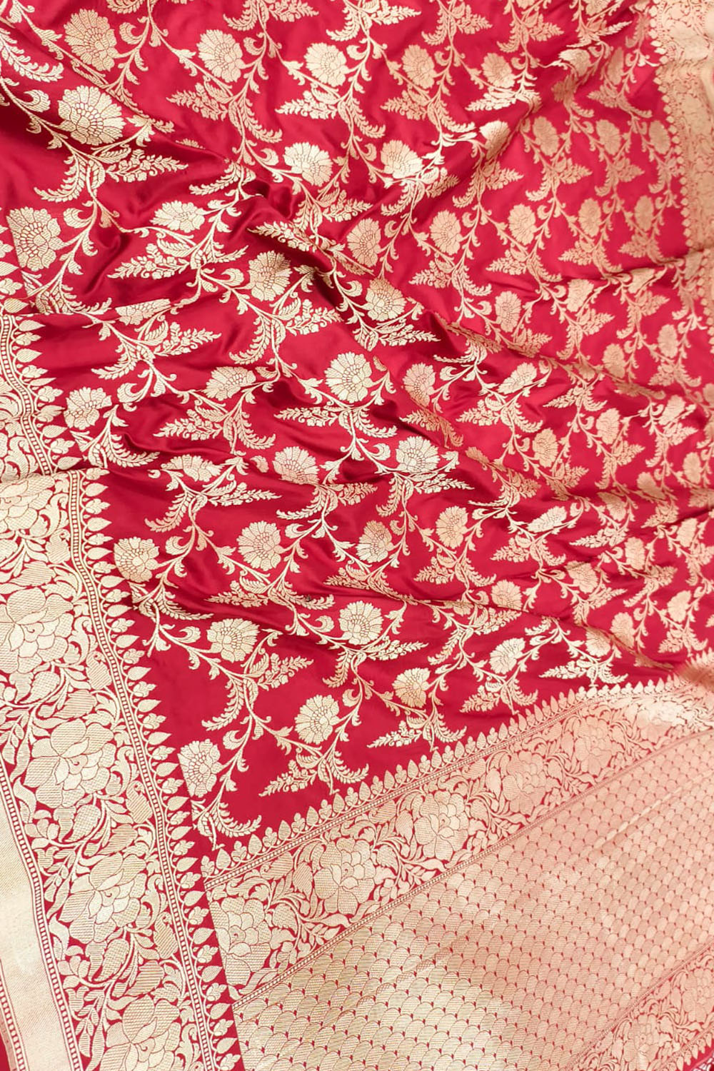 Exquisite Red Handloom Banarasi Pure Katan Silk Flower Design jaal Work Saree - Luxurion World