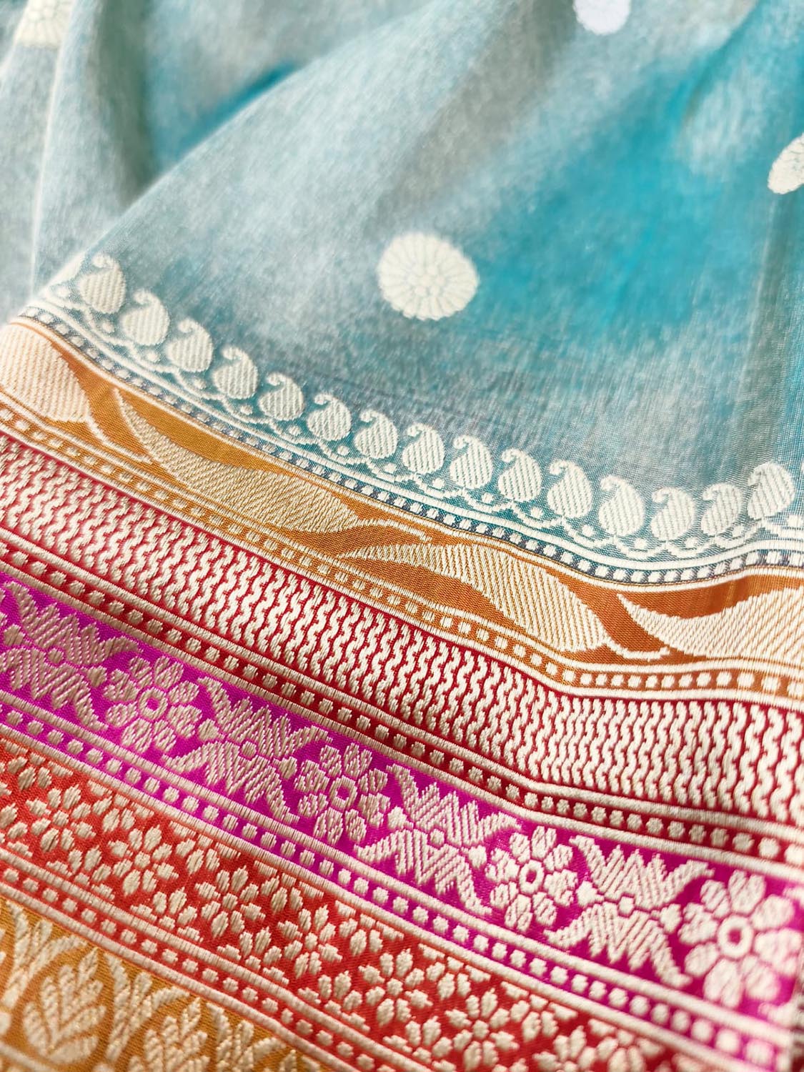 Exquisite Blue Handloom Banarasi Pure Tissue Silk Booti Design Saree - Luxurion World