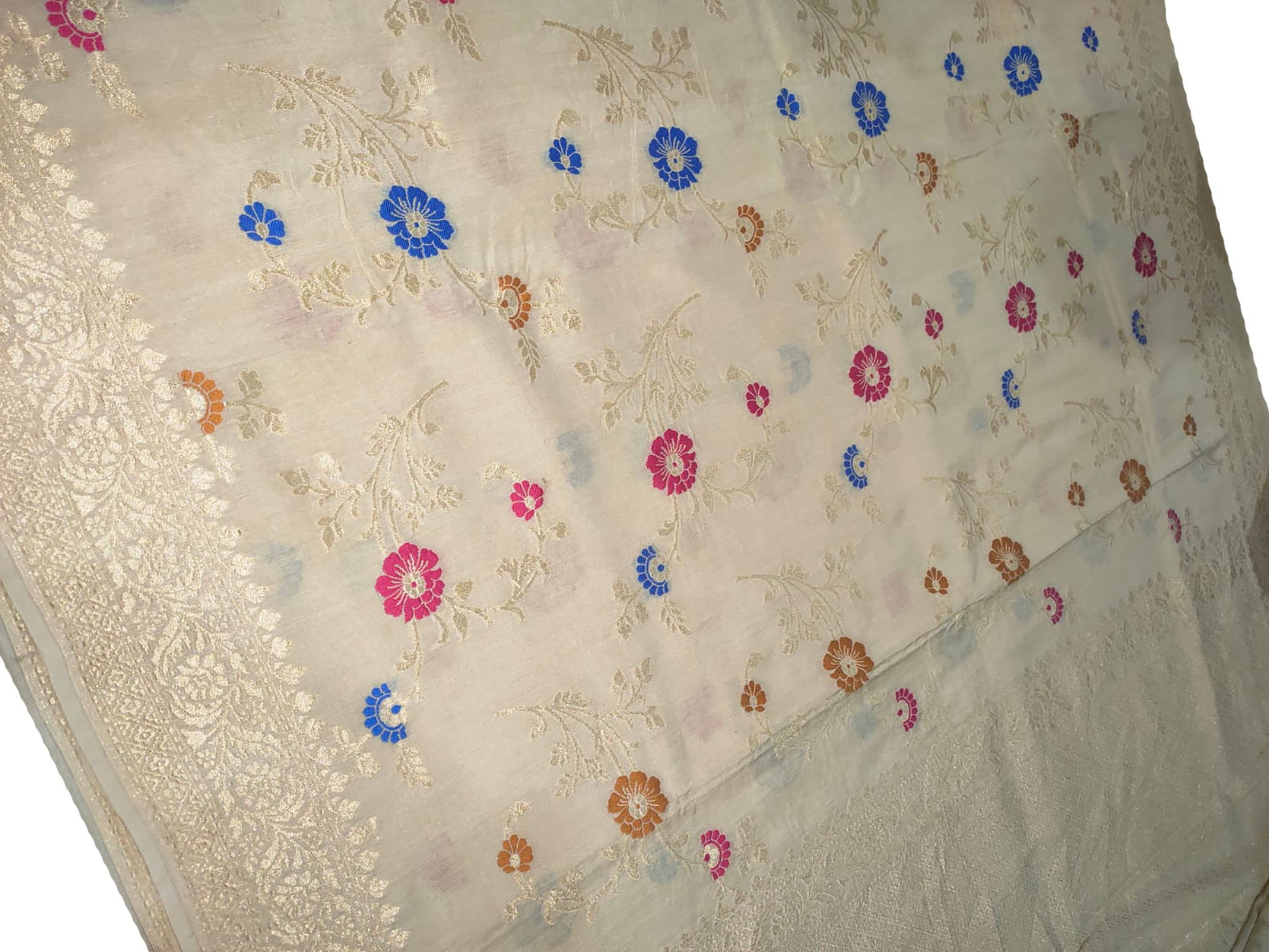 Exquisite Dyeable Banarasi Handloom Pure Moonga Silk Meenakari Saree - Luxurion World