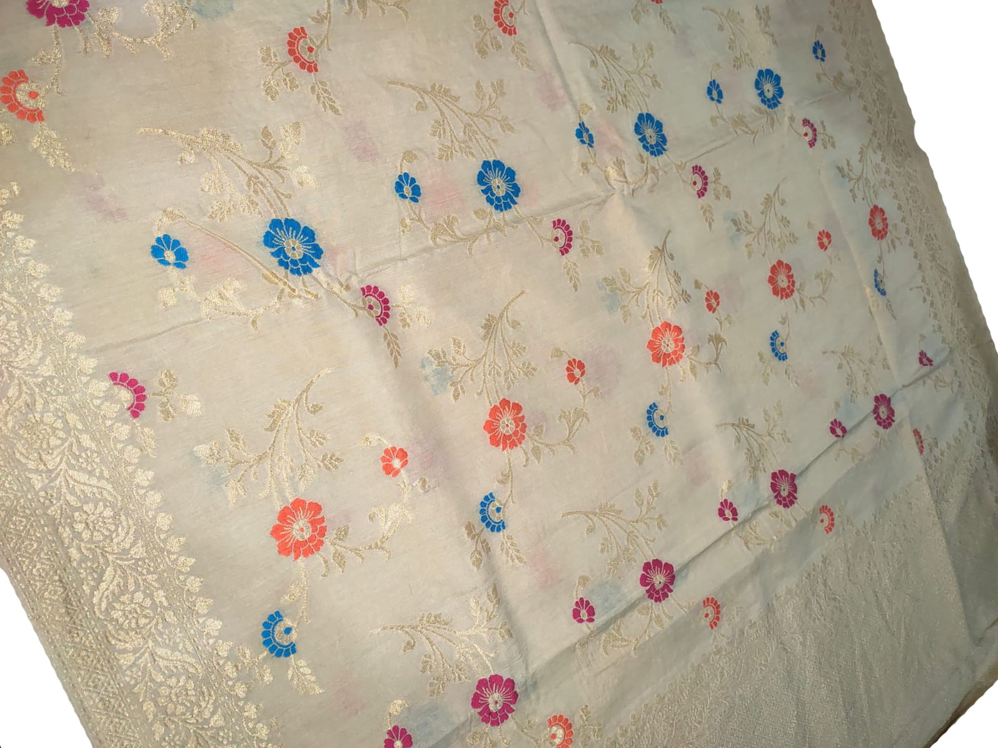 Exquisite Dyeable Banarasi Handloom Pure Moonga Silk Meenakari Saree - Luxurion World