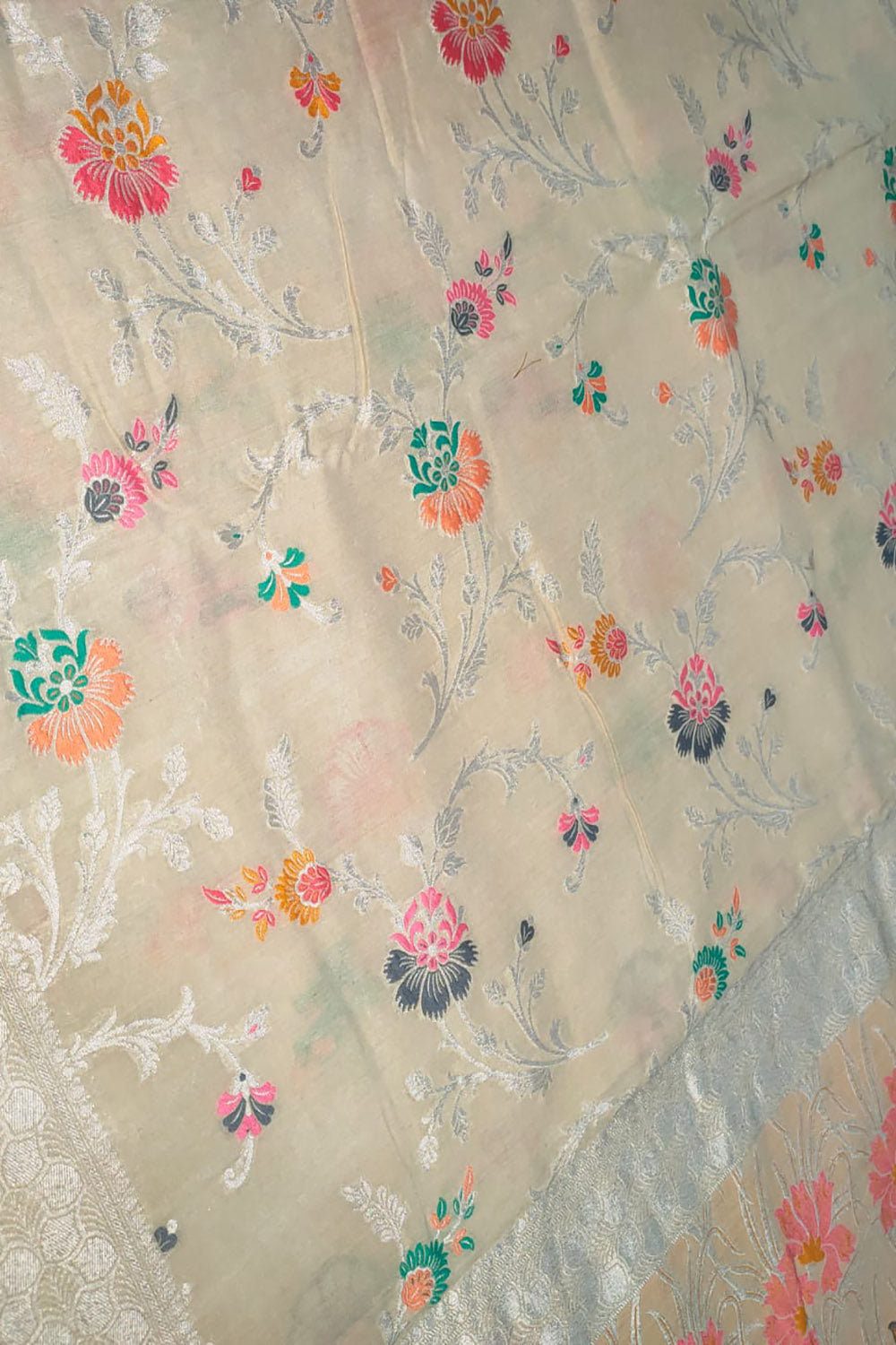 Exquisite Dyeable Banarasi Handloom Pure Moonga Silk Meenakari Saree - Luxurion World