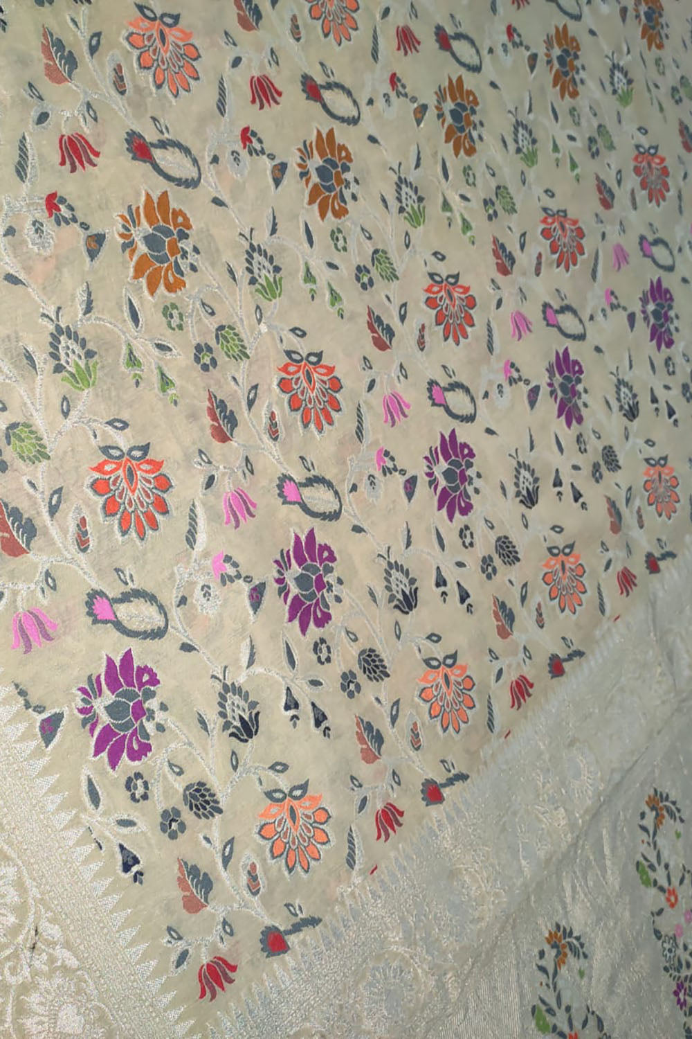 Exquisite Dyeable Banarasi Handloom Pure Moonga Silk Meenakari Saree - Luxurion World