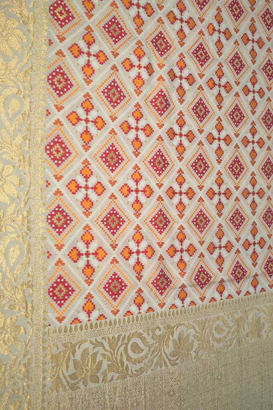 Exquisite Dyeable Banarasi Handloom Pure Moonga Silk Meenakari Saree - Luxurion World